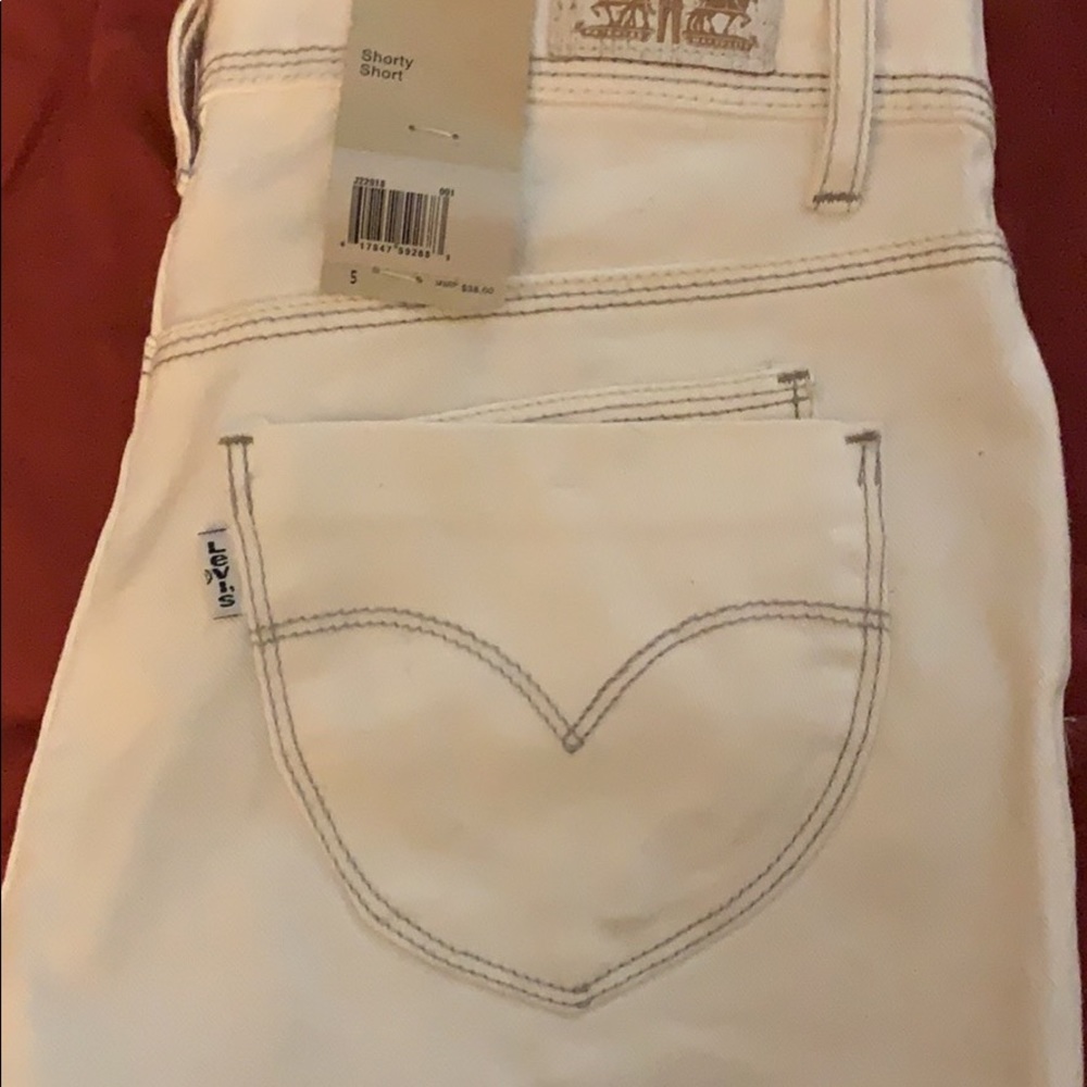 Women’s Levi’s shorts